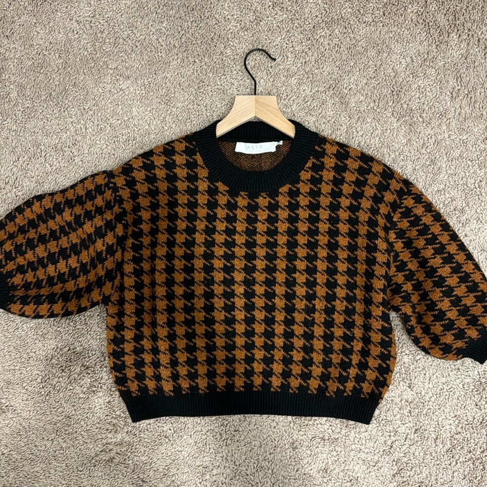 ASTR Sweater XS